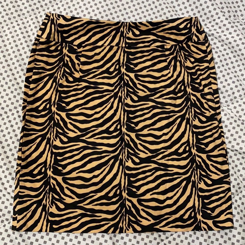 Ivy Jane Zebra EEUC Size 2 Pencil Skirt - Picture 3 of 6